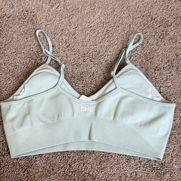 Darc Sport Everson Seamless Sports Bra Sage Green - Picture 2 of 5